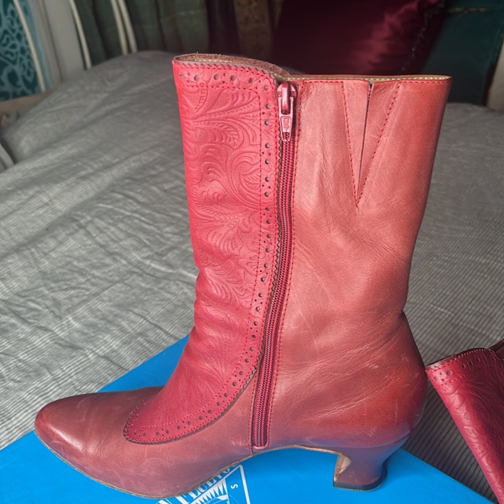 John Fluevog Red Ankle Boots - Picture 8 of 13